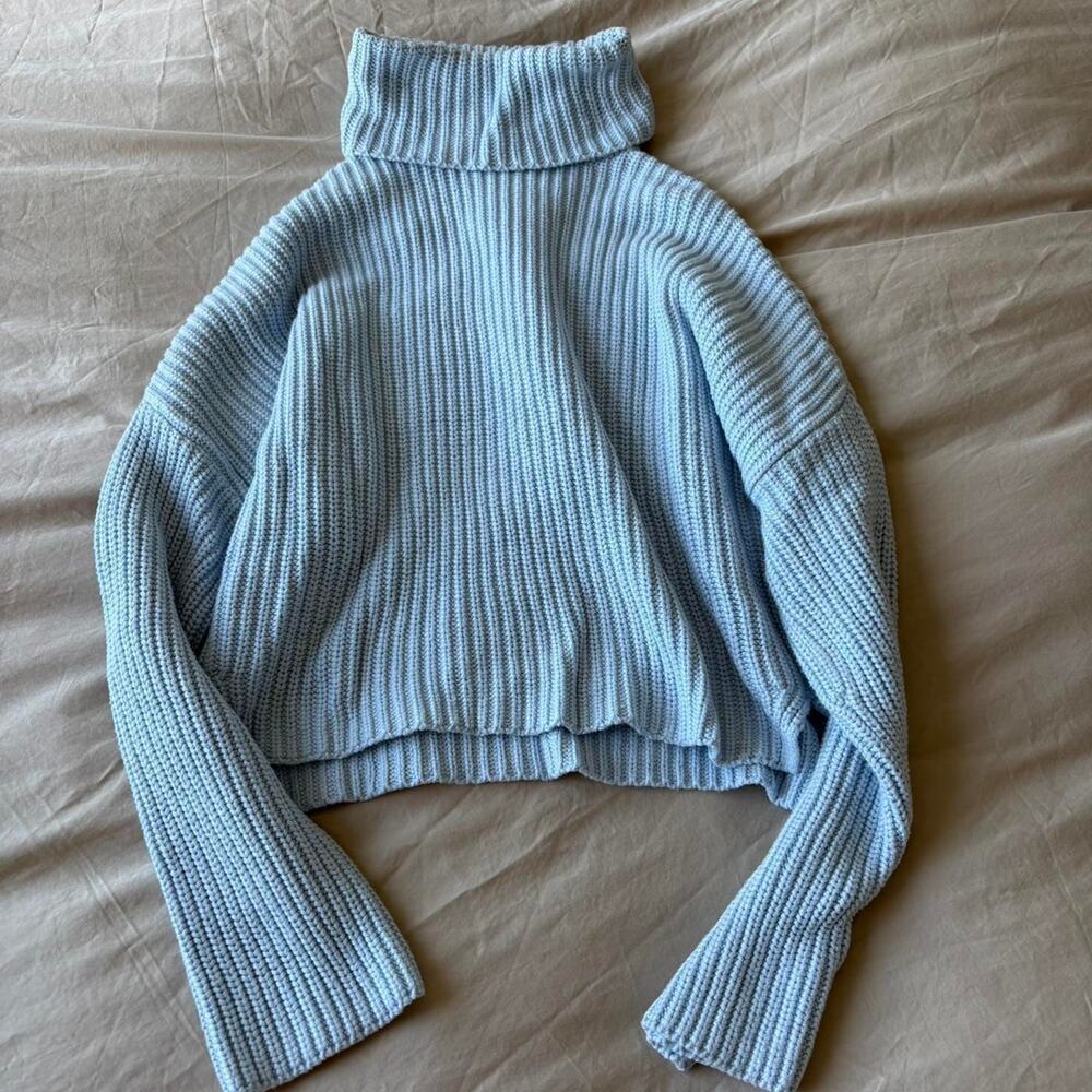 Sky blue abercrombie fitch